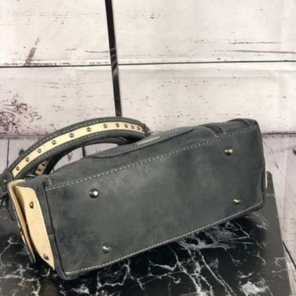 Montana West Concho Concealed Carry Satchel - Picture 7 of 7